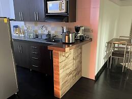 Aparta Suites Torre De Prado