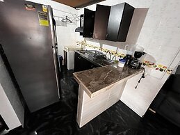 Aparta Suites Torre De Prado