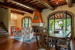 Gli Spilocchi 16 Emma Villas