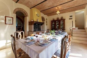 Gli Spilocchi 16 Emma Villas