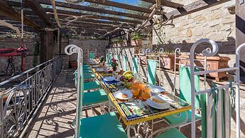 Residenza Collefiorito 26 Emma Villas