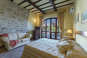 Residenza Collefiorito 26 Emma Villas