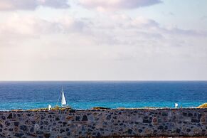 Villa Red Sunset by Estia