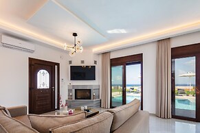 Villa Red Sunset by Estia