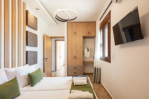 Villa Red Sunset by Estia