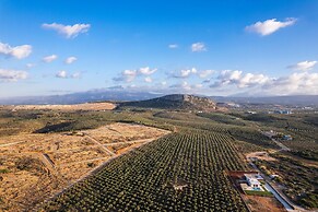 Villa Red Sunset by Estia