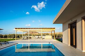 Villa Red Sunset by Estia