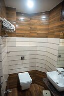 Kiran Palace Varanasi