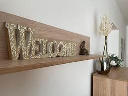 BH One bedroom Apartment - shared pool