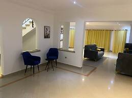 Trassaco Valley 5 Bedrooms mansion