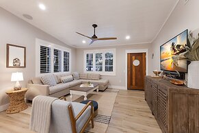 The Shady Mermaid 2 Bedroom Home by RedAwning