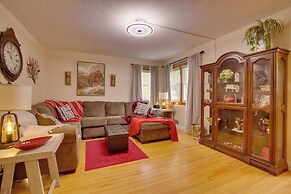 Harmony Home w/ Fire Pit: 5 Mi to Niagara Cave!