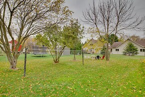 Harmony Home w/ Fire Pit: 5 Mi to Niagara Cave!