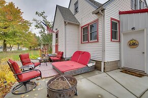 Harmony Home w/ Fire Pit: 5 Mi to Niagara Cave!