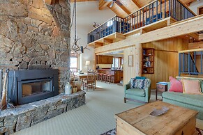 Big Sky Condo w/ Mountain Views < 1 Mi to Resort!