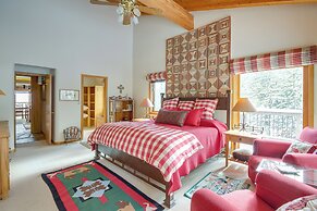 Big Sky Condo w/ Mountain Views < 1 Mi to Resort!