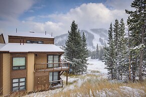 Big Sky Condo w/ Mountain Views < 1 Mi to Resort!