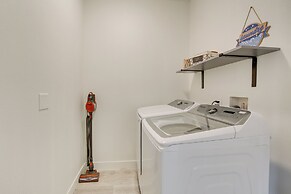 6 Mi to Empire Polo Club: Indio Home w/ Grill!