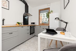 Krasinskiego Comfy Apartament by Renters