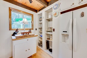 Waterfront Lake Arrowhead Cabin w/ Dock & Fire Pit
