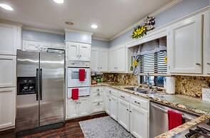 Spacious Bryan Vacation Rental w/ Pool & Patio!