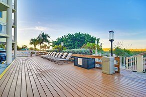 Top-floor Sunset Vistas Condo: Ocean-view Balcony!