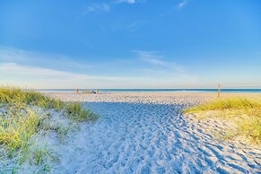 Top-floor Sunset Vistas Condo: Ocean-view Balcony!