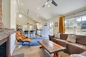 Beautiful Farmhouse w/ Pilot Mtn State Park Views!