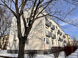 Bright Aapartment Holenderska by Renters