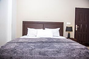 Earls Court Spintex Apartment