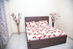 Earls Court Spintex Apartment