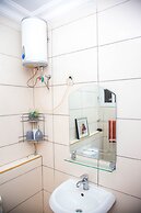 Earls Court Spintex Apartment