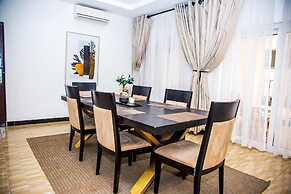 Earls Court Spintex Apartment