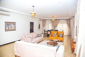 Earls Court Spintex Apartment