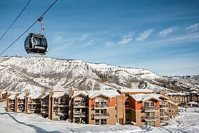 The Enclave at Snowmass by Frias