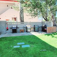 Poplars Motel on the lake