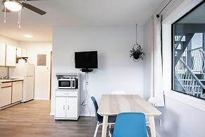 Poplars Motel on the lake