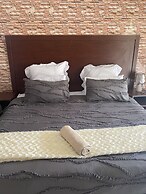 Comrades Oasis Guest House