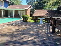 Comrades Oasis Guest House