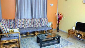 Lux Suites Mtwapa Holiday Home