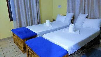 Lux Suites Mtwapa Holiday Home