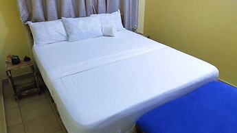 Lux Suites Mtwapa Holiday Home