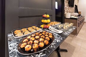 Riverbend Hotel and Suites, Trademark Collection by Wyndham