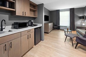 Riverbend Hotel and Suites, Trademark Collection by Wyndham