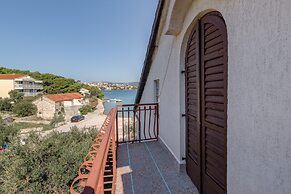 Beachfront apt at Exclusive Location Near Center