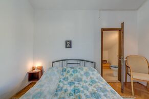 Beachfront apt at Exclusive Location Near Center