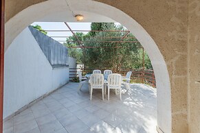 Beachfront apt at Exclusive Location Near Center