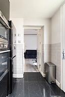 House With Modern Interior, Conveniently Located