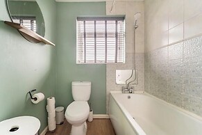 House With Modern Interior, Conveniently Located