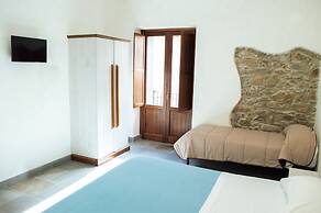 Palazzo Iaquinta - Rooms & Restaurant